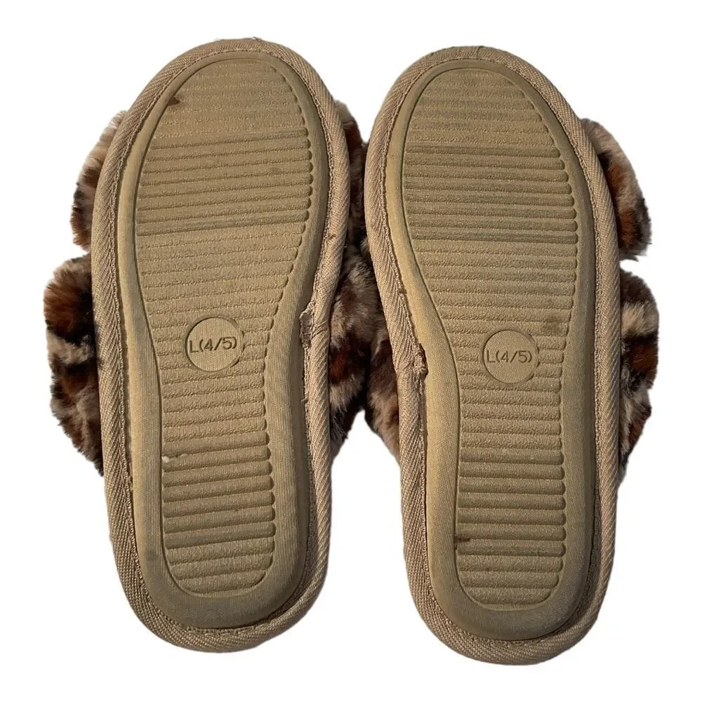 Cat & Jack Girls Leopard Print brooklyn faux fur slide on slippers  L(4/5)